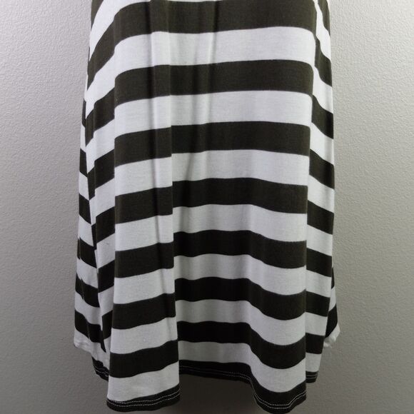 Olivia Rae Striped Sleeveless Strappy Back Swing Dress Size Medium - Picture 4 of 7